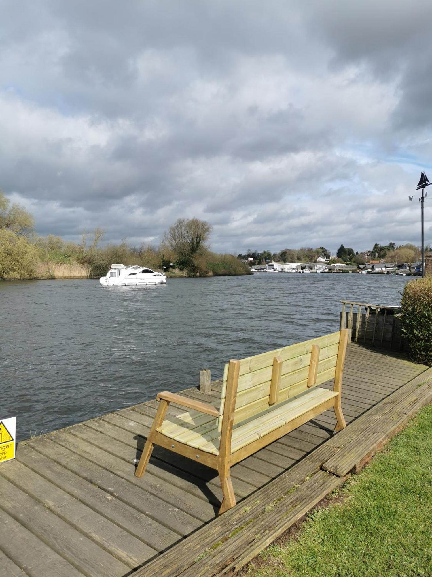 River View - Norfolk Broads Brundall Esterno foto